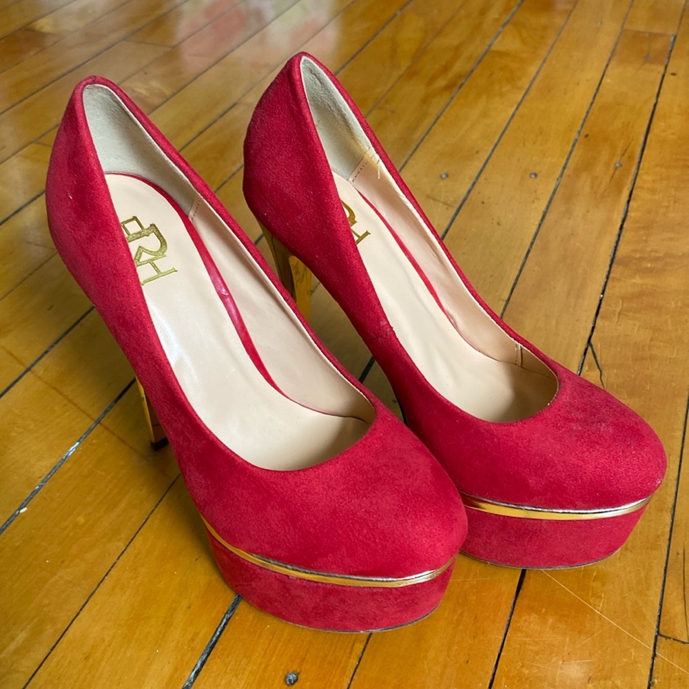 FRH Red/Gold Platform Pumps Size 6 EUC